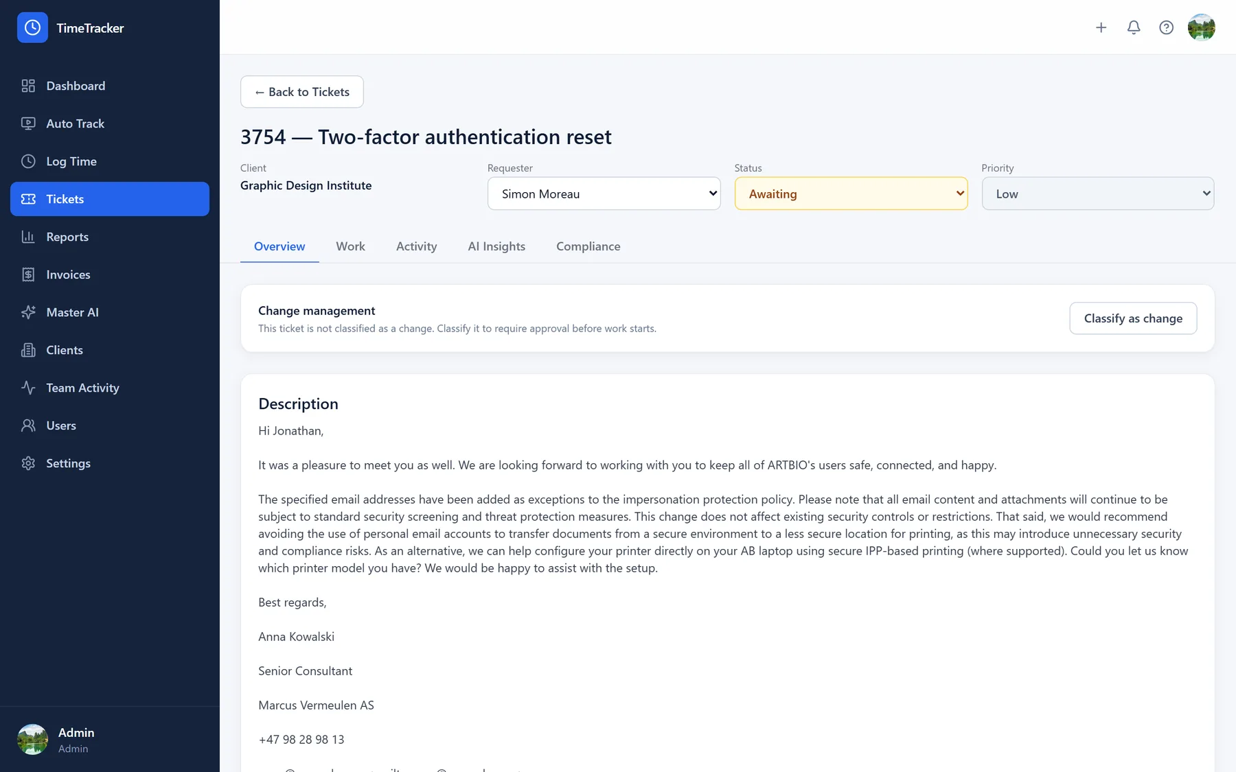Ticket detail view with conversation thread, time entries and AI analysis